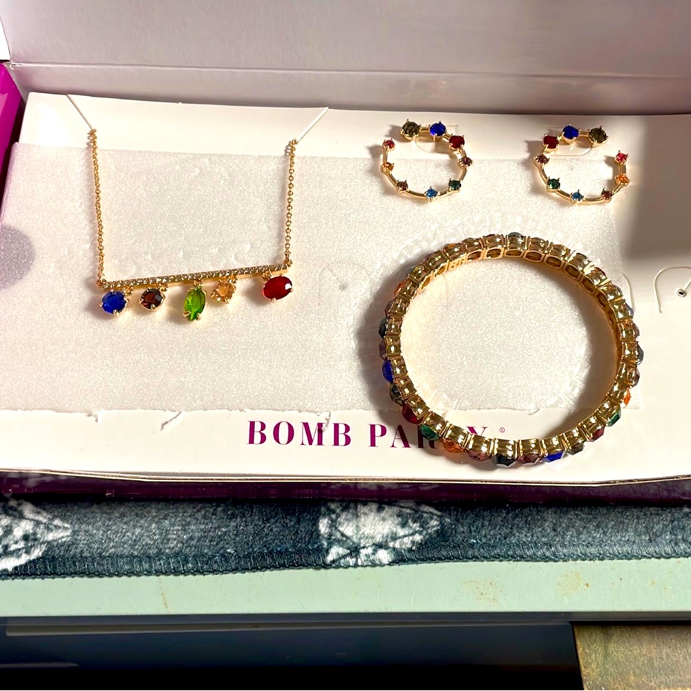 Glam Box by Bomb Party